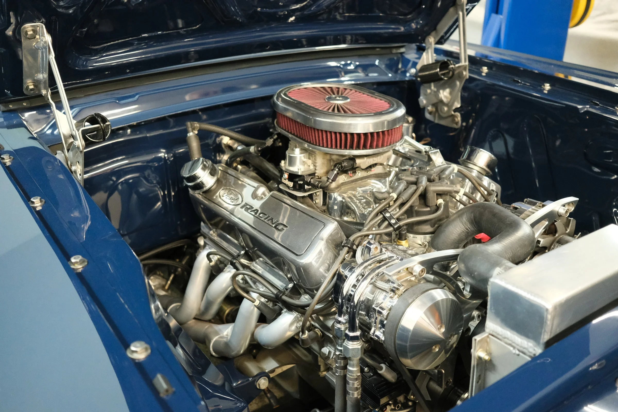 Ford 302 crate engine
