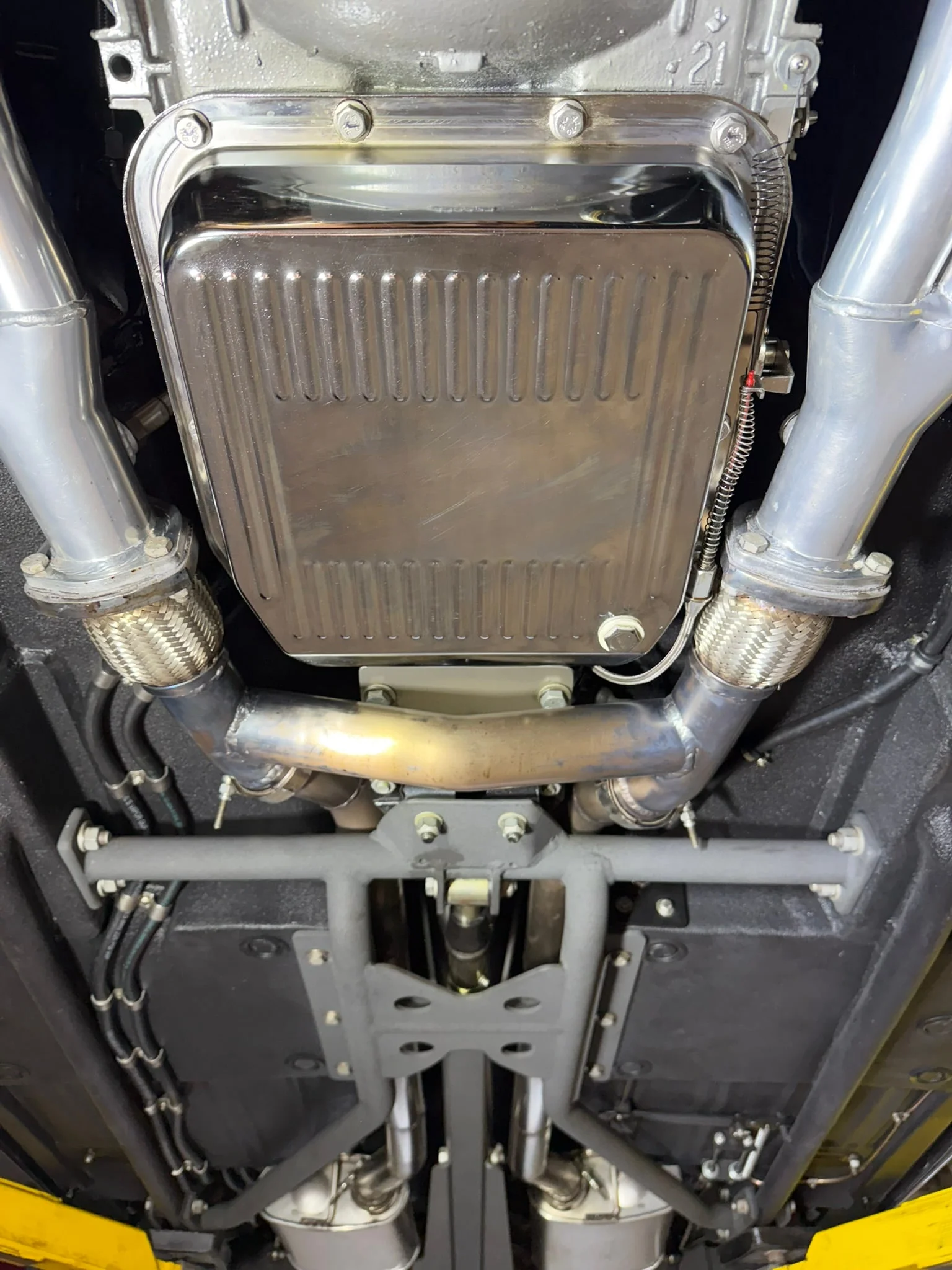 Exhaust H-pipe and flex connector