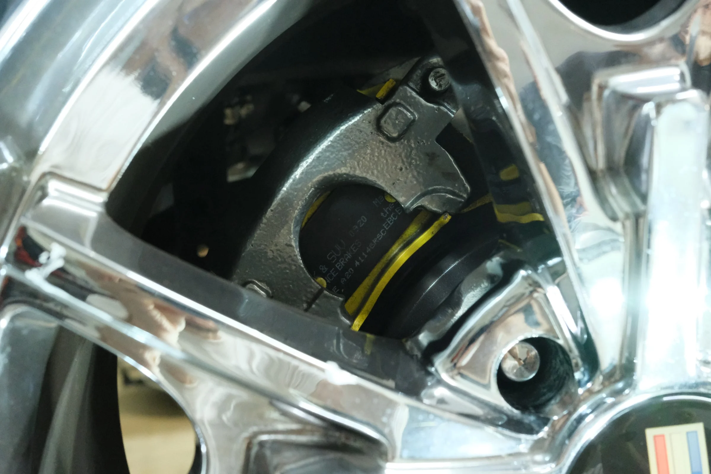 Rear brake caliper